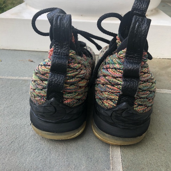 🔴Authentic La Bron Boys Shoes 🧡🎁 - Picture 6 of 6